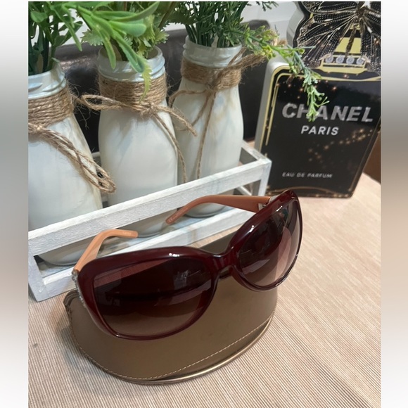 Burgundy Gucci Sunglasses with GG logo - Picture 1 of 9